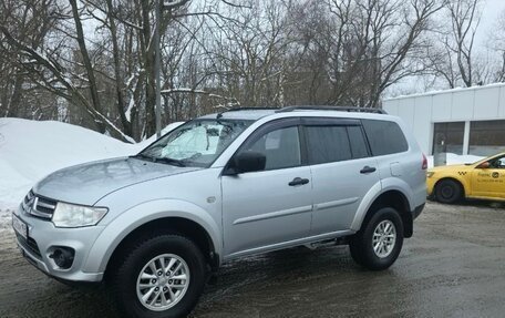 Mitsubishi Pajero Sport II рестайлинг, 2013 год, 1 399 000 рублей, 2 фотография