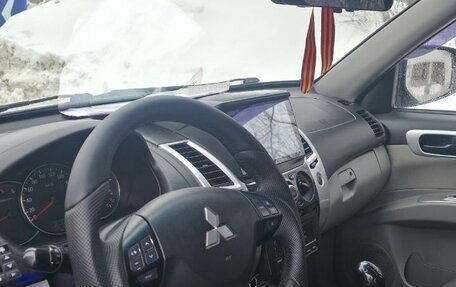 Mitsubishi Pajero Sport II рестайлинг, 2013 год, 1 399 000 рублей, 7 фотография