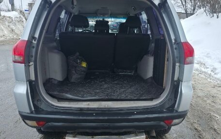 Mitsubishi Pajero Sport II рестайлинг, 2013 год, 1 399 000 рублей, 10 фотография