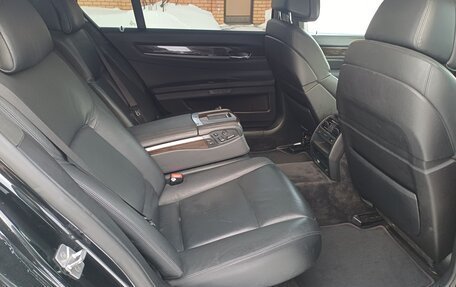 BMW 7 серия, 2009 год, 1 530 000 рублей, 12 фотография