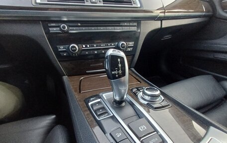 BMW 7 серия, 2009 год, 1 530 000 рублей, 14 фотография