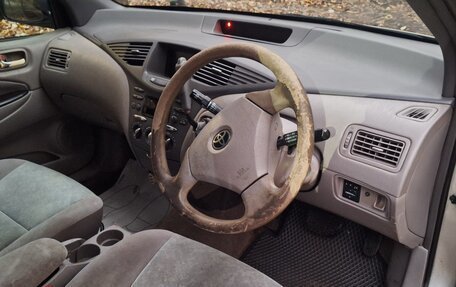 Toyota Prius IV XW50, 2000 год, 230 000 рублей, 7 фотография