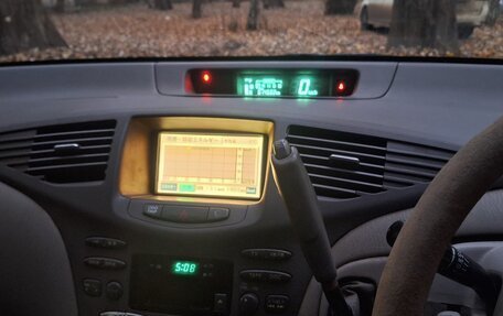 Toyota Prius IV XW50, 2000 год, 230 000 рублей, 10 фотография