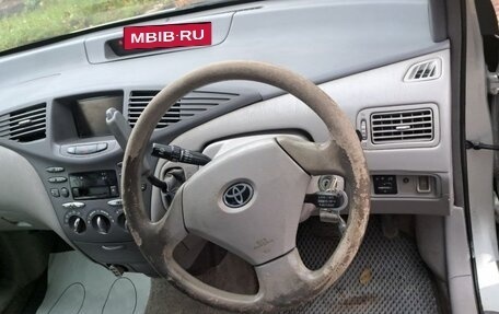 Toyota Prius IV XW50, 2000 год, 230 000 рублей, 16 фотография