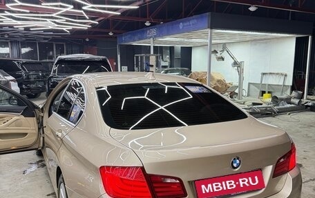 BMW 5 серия, 2011 год, 1 710 000 рублей, 4 фотография