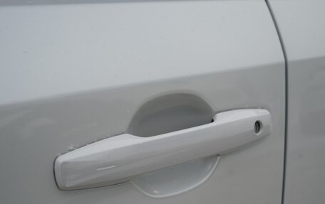 Toyota RAV4, 2025 год, 4 388 670 рублей, 6 фотография