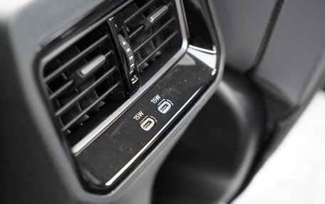 Toyota RAV4, 2025 год, 4 388 670 рублей, 12 фотография