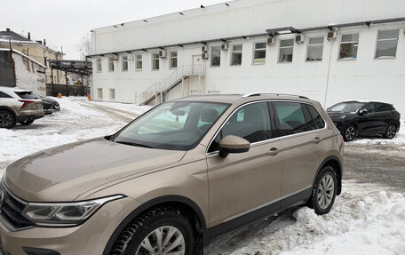 Volkswagen Tiguan II, 2021 год, 3 350 000 рублей, 4 фотография