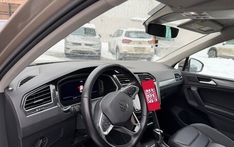 Volkswagen Tiguan II, 2021 год, 3 350 000 рублей, 2 фотография