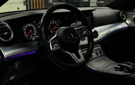 Mercedes-Benz E-Класс, 2020 год, 3 300 000 рублей, 6 фотография