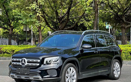 Mercedes-Benz GLB, 2022 год, 2 800 000 рублей, 1 фотография