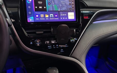 Toyota Camry, 2023 год, 3 650 000 рублей, 3 фотография