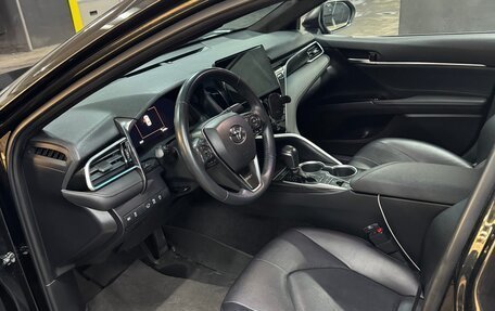 Toyota Camry, 2023 год, 3 650 000 рублей, 6 фотография