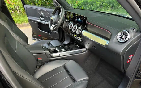 Mercedes-Benz GLB, 2022 год, 2 800 000 рублей, 9 фотография