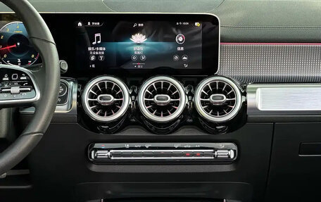 Mercedes-Benz GLB, 2022 год, 2 800 000 рублей, 11 фотография