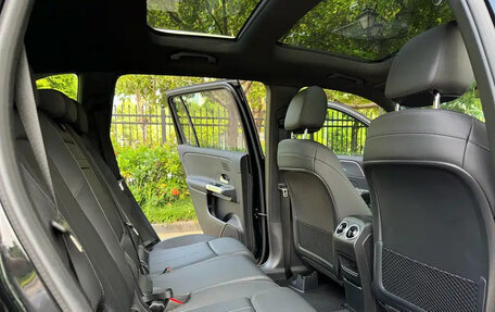 Mercedes-Benz GLB, 2022 год, 2 800 000 рублей, 12 фотография