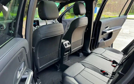 Mercedes-Benz GLB, 2022 год, 2 800 000 рублей, 13 фотография