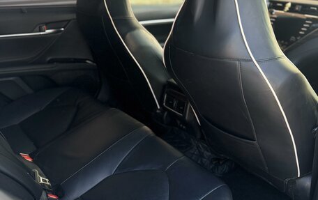 Toyota Camry, 2019 год, 2 000 000 рублей, 9 фотография