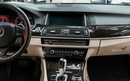 BMW 5 серия, 2014 год, 2 390 000 рублей, 12 фотография