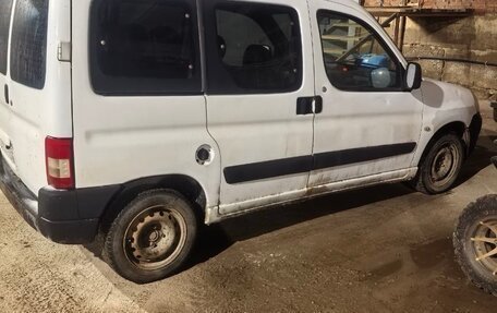 Peugeot Partner II рестайлинг 2, 2011 год, 300 000 рублей, 4 фотография