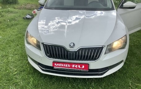 Skoda Superb III рестайлинг, 2016 год, 1 350 000 рублей, 2 фотография