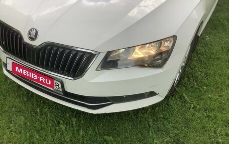 Skoda Superb III рестайлинг, 2016 год, 1 350 000 рублей, 10 фотография