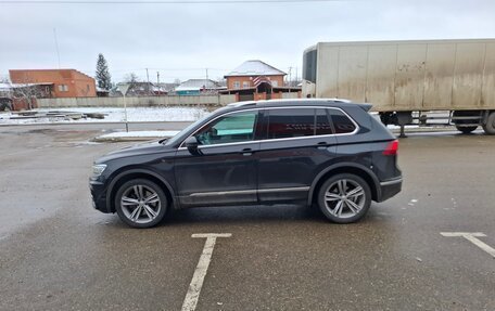 Volkswagen Tiguan II, 2018 год, 3 050 000 рублей, 2 фотография