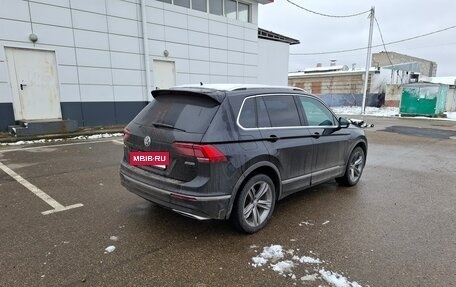 Volkswagen Tiguan II, 2018 год, 3 050 000 рублей, 5 фотография