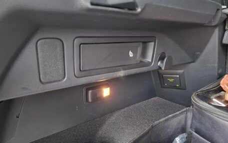 Volkswagen Tiguan II, 2018 год, 3 050 000 рублей, 17 фотография