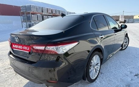 Toyota Camry, 2019 год, 2 700 000 рублей, 6 фотография