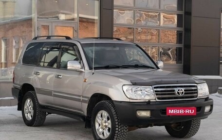 Toyota Land Cruiser 100 рестайлинг 2, 2002 год, 1 800 000 рублей, 3 фотография