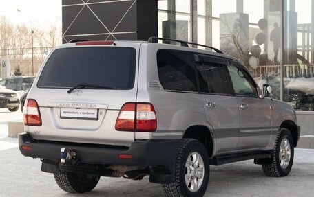 Toyota Land Cruiser 100 рестайлинг 2, 2002 год, 1 800 000 рублей, 5 фотография