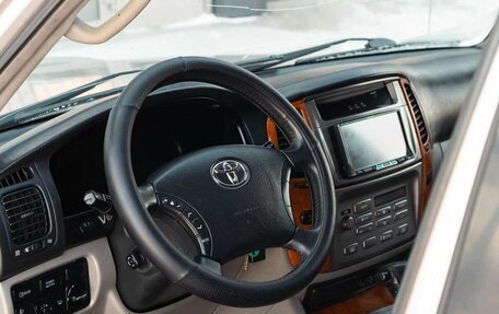 Toyota Land Cruiser 100 рестайлинг 2, 2002 год, 1 800 000 рублей, 11 фотография