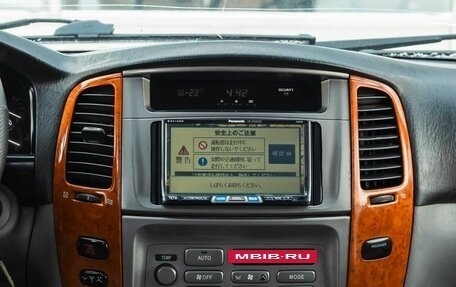 Toyota Land Cruiser 100 рестайлинг 2, 2002 год, 1 800 000 рублей, 13 фотография