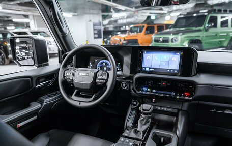 Toyota Land Cruiser Prado, 2025 год, 9 950 000 рублей, 2 фотография