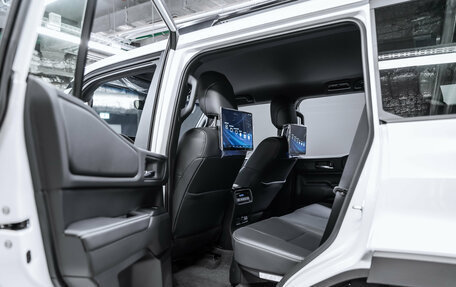 Toyota Land Cruiser Prado, 2025 год, 9 950 000 рублей, 19 фотография