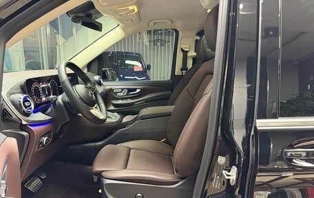 Mercedes-Benz V-Класс, 2024 год, 8 720 000 рублей, 7 фотография