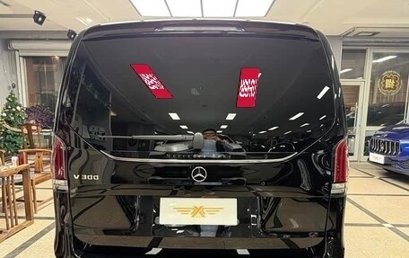 Mercedes-Benz V-Класс, 2024 год, 8 720 000 рублей, 5 фотография