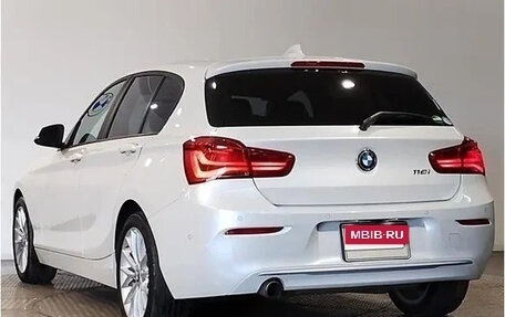 BMW 1 серия, 2018 год, 1 400 000 рублей, 6 фотография