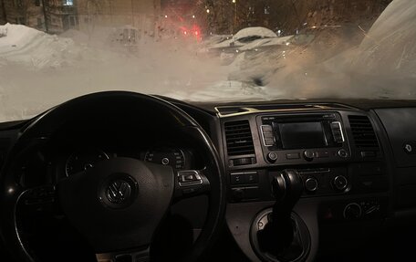 Volkswagen Transporter T5 рестайлинг, 2012 год, 1 800 000 рублей, 13 фотография