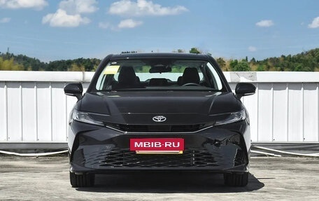 Toyota Camry, 2025 год, 4 270 000 рублей, 2 фотография