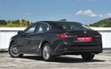 Toyota Camry, 2025 год, 4 270 000 рублей, 8 фотография