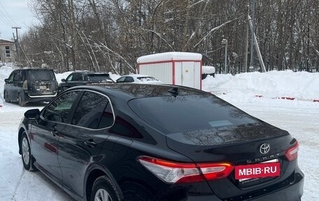 Toyota Camry, 2019 год, 2 470 000 рублей, 3 фотография