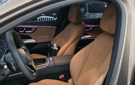 Mercedes-Benz E-Класс, 2025 год, 7 000 000 рублей, 7 фотография