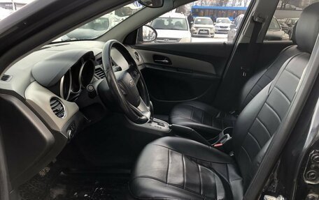 Chevrolet Cruze II, 2011 год, 730 000 рублей, 9 фотография