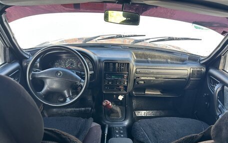 ГАЗ 31105 «Волга», 2004 год, 139 000 рублей, 8 фотография