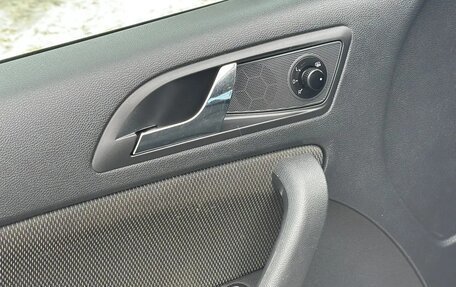 Skoda Yeti I рестайлинг, 2013 год, 830 000 рублей, 17 фотография