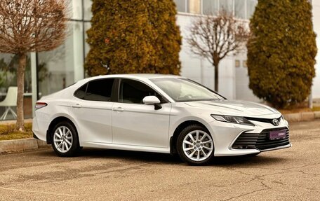 Toyota Camry, 2021 год, 3 250 000 рублей, 3 фотография