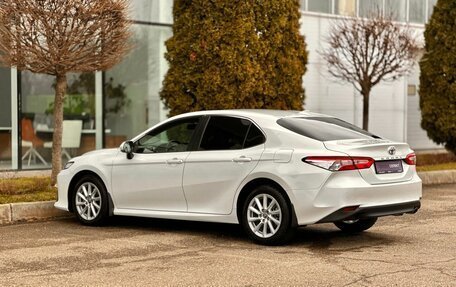 Toyota Camry, 2021 год, 3 250 000 рублей, 4 фотография