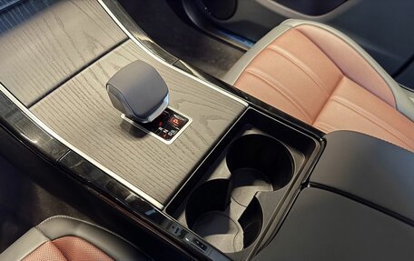 Land Rover Range Rover Evoque II, 2025 год, 6 100 000 рублей, 16 фотография